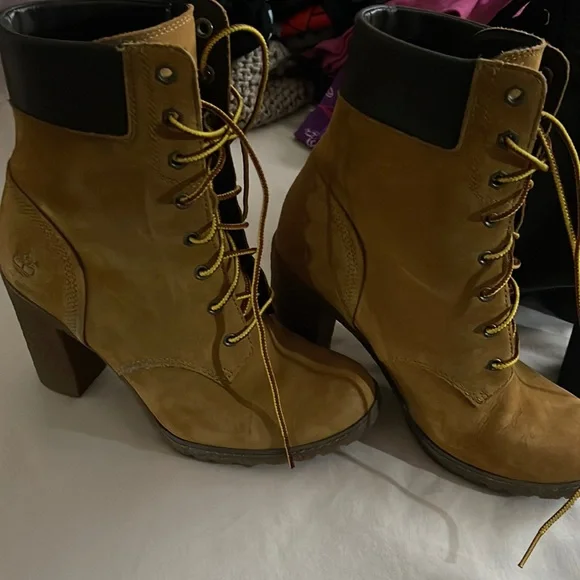 Timberland booties! - Picture 1 of 6